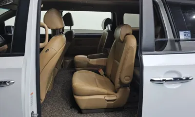 Kia Canival 2019, 155868 км, за 10800000 KRW - фото 11