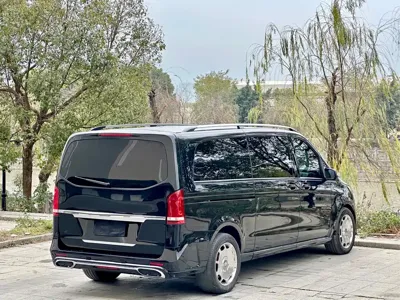 Mercedes-Benz V-Class 2018, 116800 км, за 149800 CNY