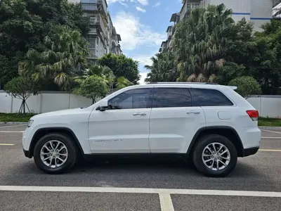 Jeep Grand Cherokee (Import) 2015, 127000 км, за 59800 CNY