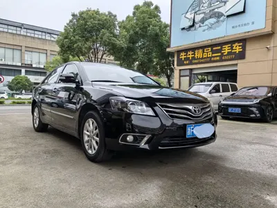 Toyota Camry · 2013 год