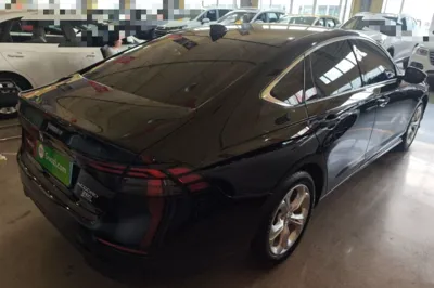 Honda Accord 2023, 70100 км, за 125107.96 CNY