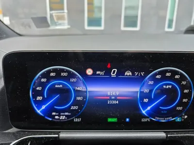 Mercedes-Benz EQA 2024, 23500 км, за 36990000 KRW - фото 17