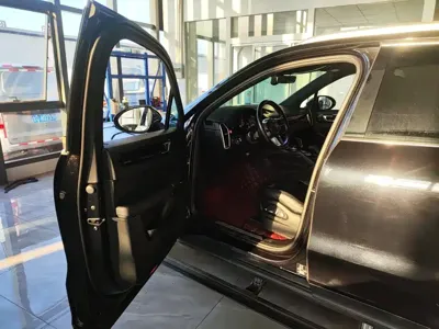 Porsche Cayenne Hybrid 2020, 95900 км, за 298000 CNY - фото 7