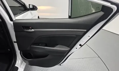 Hyundai Avante 2017, 138143 км, за 8300000 KRW - фото 25