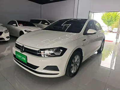 Volkswagen Polo · 2022 год