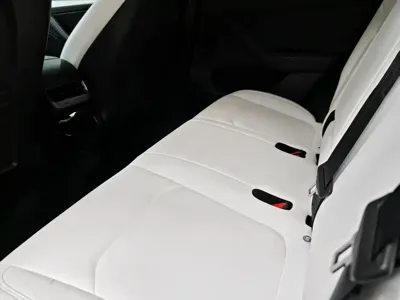 Tesla Model Y 2022, 65000 км, за 183000 CNY - фото 24