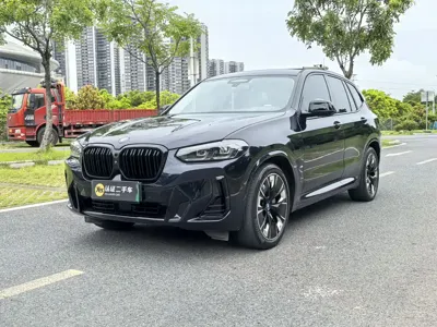 BMW iX3 · 2022 год