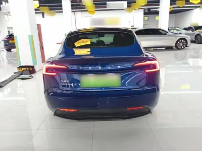 Tesla Model 3 2025, 12000 км, за 240500 CNY - фото 6