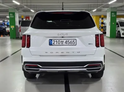 Kia Sorento 2022, 22571 км, за 28000000 KRW