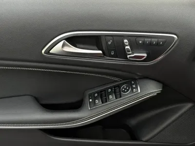 Mercedes-Benz GLA 2018, 74000 км, за 55800 CNY - фото 17