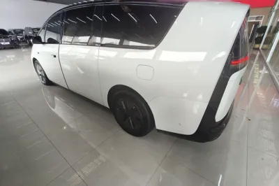 Li Auto MEGA 2024, 58900 км, за 409917.55 CNY