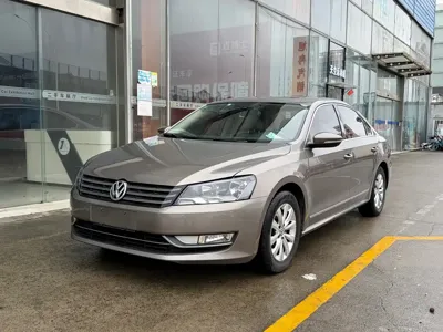 Volkswagen Passat 2012, 190000 км, за 23800 CNY