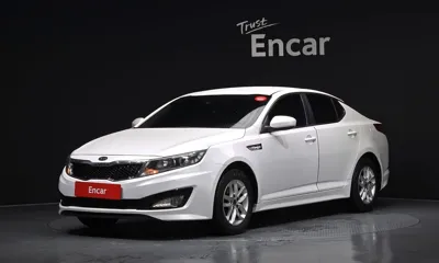 Kia K5 · 2011 год