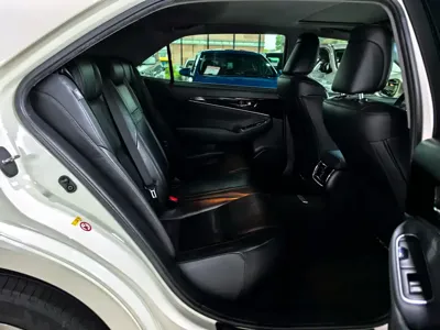 Toyota Crown 2017, 106000 км, за 109800 CNY - фото 11