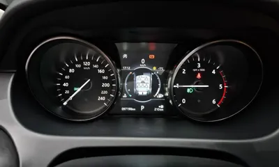 Land Rover Discovery Sport 2018, 97198 км, за 12500000 KRW - фото 8