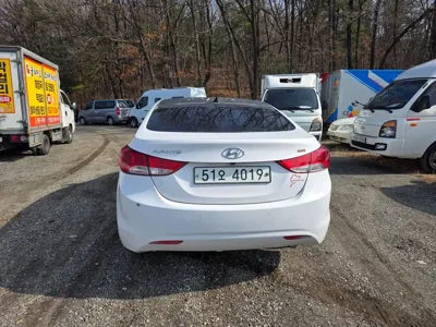 Hyundai Avante 2014, 234389 км, за 2200000 KRW