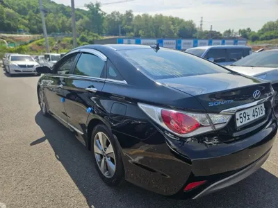 Hyundai Sonata 2012, 191843 км, за 3900000 KRW - фото 3