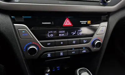 Hyundai Avante 2017, 118346 км, за 9600000 KRW - фото 17