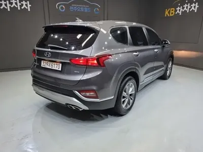 Hyundai Santafe 2020, 117618 км, за 19990000 KRW
