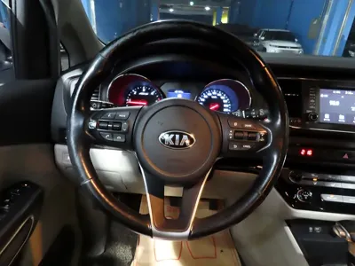 Kia Canival 2019, 211232 км, за 8500000 KRW - фото 11