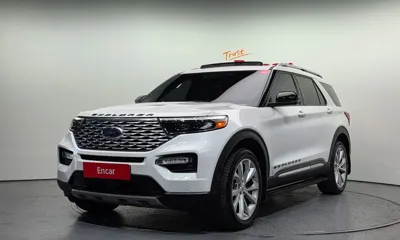 Ford Explorer · 2022 год
