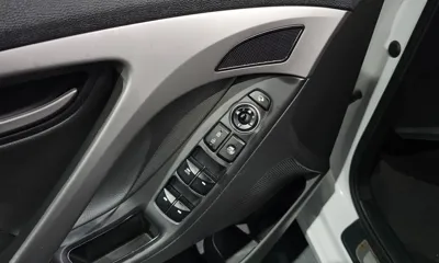 Hyundai Avante 2016, 108103 км, за 7500000 KRW - фото 20