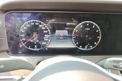 Mercedes-Benz E-Class 2019, 93800 км, за 207279.97 CNY - фото 8