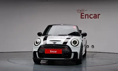 MINI Cooper Convertible 2024, 10540 км, за 39900000 KRW