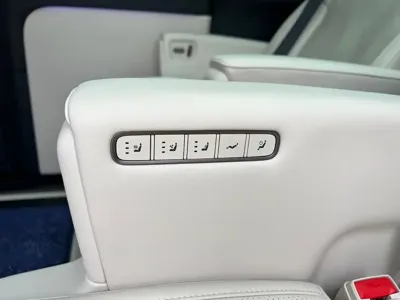 Li Auto Li MEGA 2025, 37000 км, за 468000 CNY - фото 14