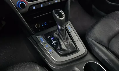 Hyundai Avante 2018, 99747 км, за 9200000 KRW - фото 9