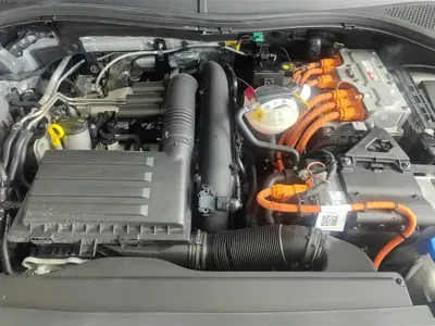 Volkswagen 途观L插电混动 2021, 54600 км, за 102000 CNY - фото 10