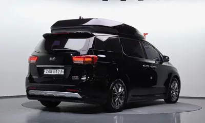 Kia Canival 2017, 101103 км, за 17000000 KRW