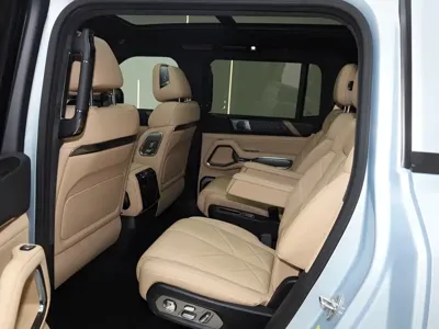 Fang Cheng Bao Leopard 8 2025, 13400 км, за 335000 CNY