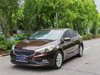 Kia K3 · 2013 год