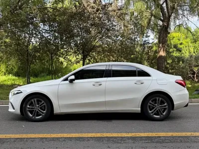 Mercedes-Benz A-Class 2019, 135800 км, за 72000 CNY