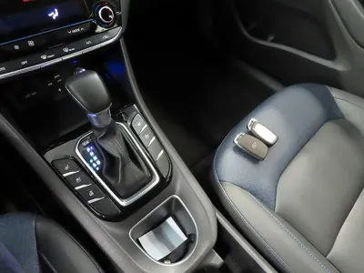 Hyundai Ioniq 2017, 77561 км, за 12000000 KRW - фото 14