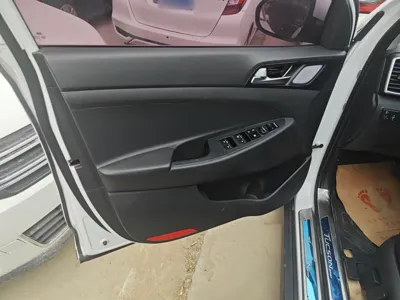 Hyundai Tucson 2019, 83400 км, за 77177.35 CNY - фото 19