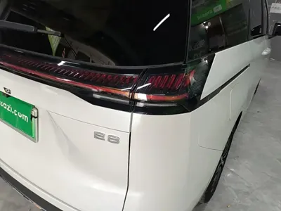 GAC Motor 传祺E8 PHEV 2024, 23600 км, за 145000 CNY - фото 8
