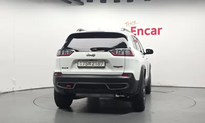 Jeep Cherokee 2021, 66809 км, за 18800000 KRW - фото 4