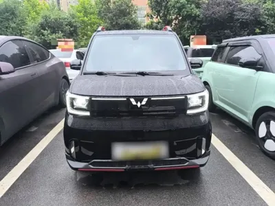 Wuling MINIEV 2023, 27900 км, за 30200 CNY