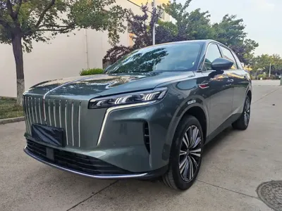 Hongqi 红旗HS6 PHEV · 2026 год