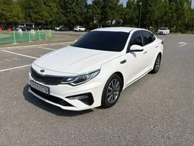 Kia K5 · 2019 год
