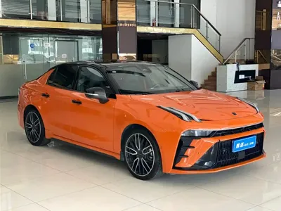 Lynk & Co 03 2023, 13700 км, за 94800 CNY
