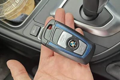 BMW 3 Series 2019, 104300 км, за 111065.22 CNY - фото 12