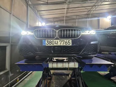 BMW 5-Series · 2021 год