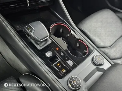 Volkswagen Touareg 2024, 23636 км, за 78800000 KRW - фото 9