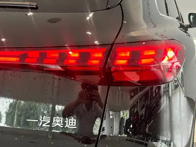 Audi Q5L 2025, 6000 км, за 288800 CNY - фото 10