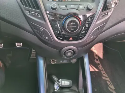 Hyundai Veloster 2015, 82829 км, за 5500000 KRW - фото 11