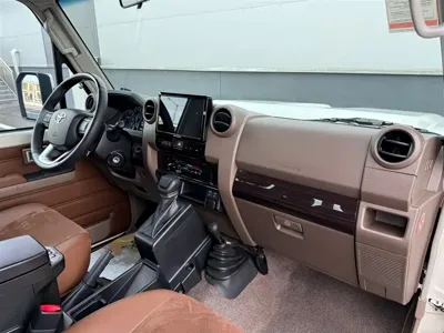 Toyota Land Cruiser 2024, 43000 км, за 528500 CNY - фото 18
