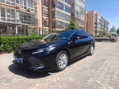 Toyota Camry · 2020 год